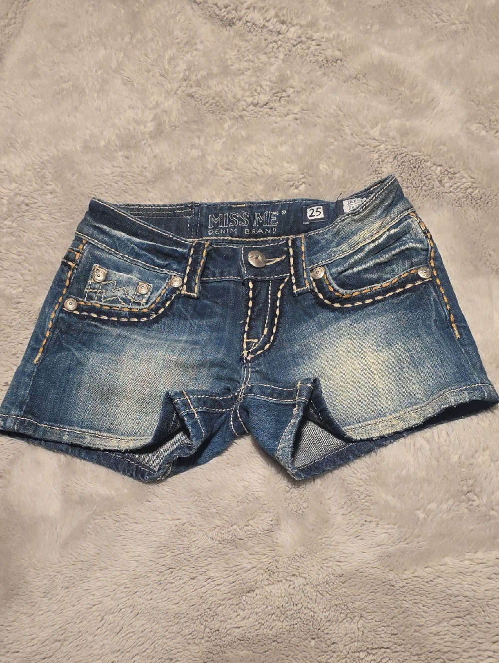 Miss Me Blue Embellished Denim Jean Shorts SZ 25 EUC - Picture 2 of 7